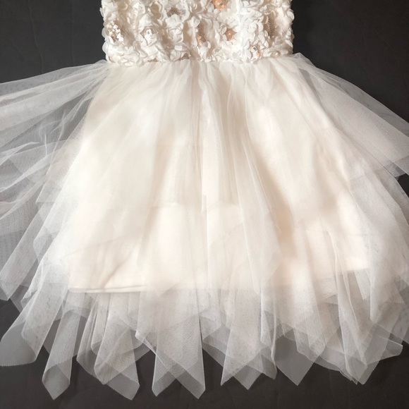 Girls dress - Picture 2 of 2